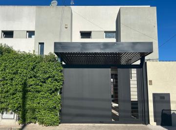 PH · 89m² · 4 Ambientes · 1 Cochera · Duplex en Venta a Estrenar en City Bell 458 E/ 28 y 28 Bis