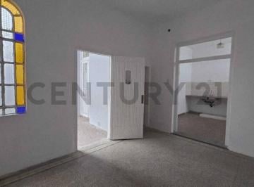 Casa · 90m² · 4 Ambientes · Venta Casa 4 Ambientes en Lanús Oeste, Remedios de Escalada, con Parque, Pileta y Garage