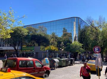Local comercial · 600m² · Edificio Corporativo - Esquina Plaza San Martín - Pleno Centro de Córdoba
