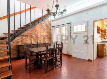 Casa · 92m² · 4 Ambientes · 1 Cochera · Venta Casa Duplex Ramos Mejia Villa Sarmiento 4 Ambientes