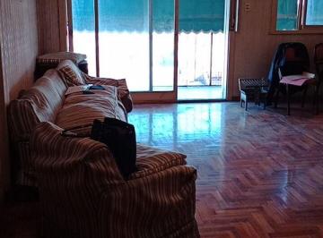 Departamento de 3 ambientes, Almagro · Departamento 3 Ambientes con Dependencia de Servicio y Cochera