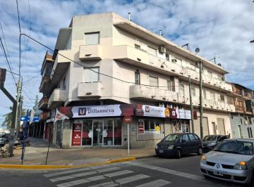 Departamento · 45m² · 2 Ambientes · Oport Dpto 2 Amb. y Medio, Al Frente, Bien Ubicado