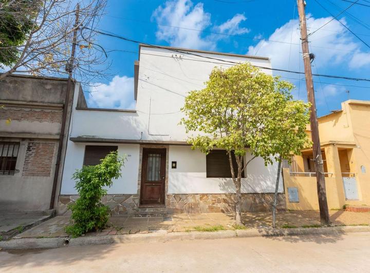 Casa · 90m² · 4 Ambientes
