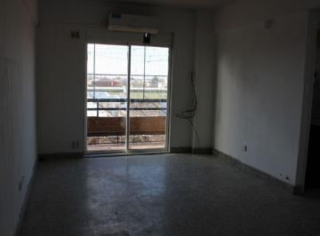 Departamento de 3 ambientes, Pompeya · Departamento 3 Ambientes Contrafrente con Balcon
