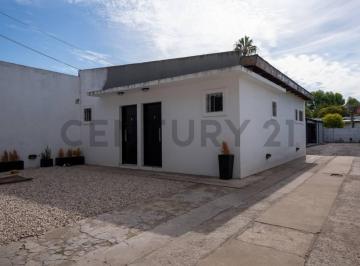 Departamento · 25m² · 1 Dormitorio · 3 Cocheras · Monoambiente y Cocheras en Venta en City Bell