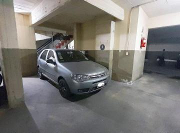 Garage · 13m² · Cochera Fija Cubierta en Alquiler - 13 m² - Abasto