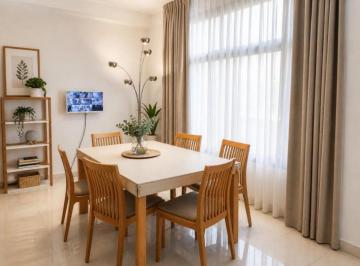 Casa · 170m² · 6 Ambientes · 2 Cocheras · Casa en Florida Mitre/este