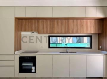 Casa · 245m² · 4 Ambientes · 4 Cocheras · Casa en Venta 4 Ambientes Lagos de San Eliseo
