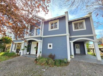 Casa · 211m² · 6 Ambientes · 3 Cocheras · Venta Casa Barrio Privado Bermudas del Viso Pilar