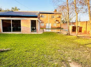 Quinta vacacional de 1 ambiente, Paso de la Patria · Complejo de 3 Duplex 2 Dorm. 2 Baños c/u en Venta en Paso de La Patria