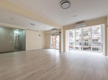 Departamento · 132m² · 4 Ambientes · Luminoso 4 Ambientes Reciclado a Nuevo en El Corazón de Blegrano
