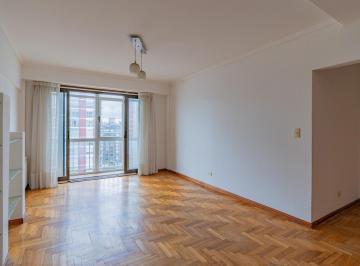 Departamento · 84m² · 3 Ambientes · 1 Cochera · Venta Departamento de 3 Ambientes con Dependencia y Cochera