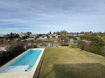 Casa · 1000m² · 6 Ambientes · 4 Cocheras · Casa en San Marco