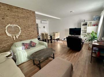Casa · 98m² · 4 Ambientes · 2 Cocheras · Venta Casa 4 Ambientes Hurlingham Barrio Cerrado