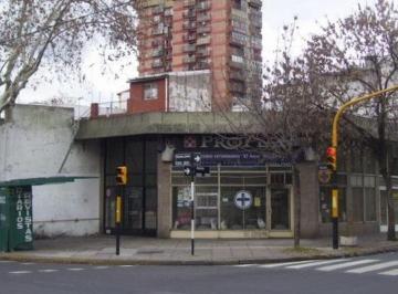 Local comercial · 50m² · Alquiler de Local Comercial, Apto Todo Rubro