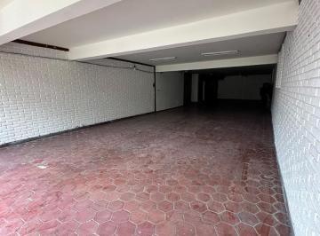 Local comercial · 200m² · 4 Ambientes · Alquiler Local Comercial en Cofico