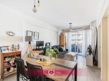 Departamento · 40m² · 2 Ambientes · Venta Departamento 2 Ambientes 48 m² Balcón Al Frente en San Cristóbal Balvanera Full Amenities