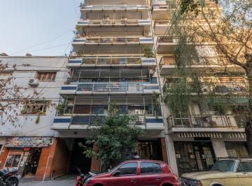 Departamento de 3 ambientes, Once · Departamento 3 Ambientes con 2 Patios Luminoso