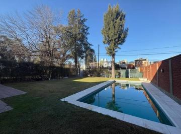 Casa · 21m² · 1 Ambiente · Venta Casa Monoambiente Villa Tesei Quincho con Pileta Proximo Acceso Oeste