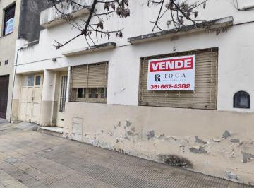 Casa · 123m² · 6 Ambientes · 1 Cochera · Casa en Venta Alta Cordoba 2 Dorm. Patio y Cochera