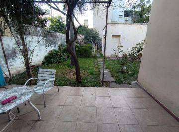 Casa · 123m² · 6 Ambientes · 1 Cochera · Casa en Venta Alta Cordoba 2 Dorm. Patio y Cochera