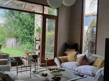 Casa · 236m² · 6 Ambientes · 2 Cocheras · Casa en Venta en Santa Barbara, Tigre, G. B. a. Zona Norte