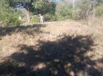 Terreno , Cosquín · Lote Escriturado. Plano. Servicios: Luz, Recoleccion, Agua.