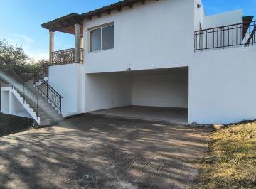 Casa de 3 ambientes, Villa Allende · ¡Alquiler Disponible! Barrio Cumbres del Golf. Villa Allende