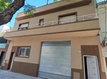 Bodega-Galpón · 285m² · 2 Ambientes · Alquiler de Galpon de 285 m² en Parque Avellaneda