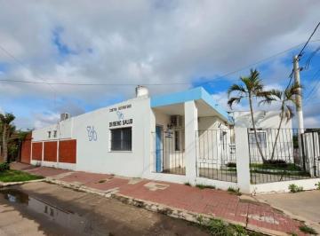 Casa · 250m² · 7 Ambientes · 1 Cochera · Vendo Casa | Ubicación Privilegiada Sobre Av Rolon