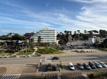 Departamento · 53m² · 3 Ambientes · Departamento 3 Ambientes en Venta | Gas Natural | Centro Pinamar | Av Bunge y Ballenas | a Paso