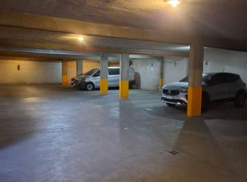 Garage , Villa Carlos Paz · Alquiler Anual de Cocheras, Sobre Av Cárcano en Edificio Pehuen. Precio $95.000