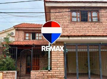 Casa · 262m² · 6 Ambientes · 1 Cochera · Casa Venta B° Parque Belgrano Zona Norte 5 Dorm