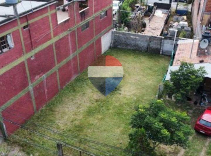 Terreno · 213m²