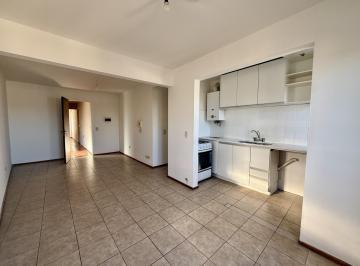 Departamento · 60m² · 3 Ambientes · Departamento 2 Dor en Alquiler, Duarte Quiros 1700. Zna Nuevocentro