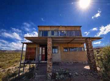 Casa · 100m² · 3 Ambientes · 1 Cochera · Casa en Venta Frente Al Lago Potrerillos