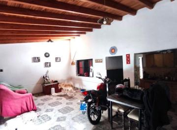 Casa · 132m² · 4 Ambientes · Casa + Dúplex con Renta Activa en Las Heras