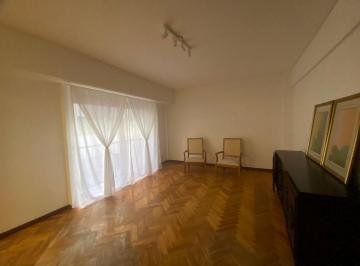 Departamento · 63m² · 3 Ambientes · 1 Cochera · Departamento 3 Amb. en Venta en Flores con Cochera