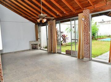 Casa · 93m² · 4 Ambientes · 1 Cochera · Casa 4 Ambientes Parque Pileta Financiacion