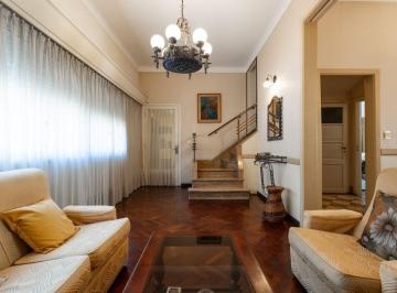 Casa · 178m² · 6 Ambientes · 1 Cochera · Venta Casa 7 Amb Cochera Quincho Floresta 268 m²