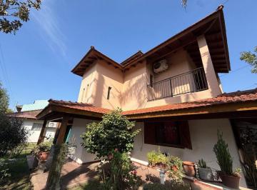 Casa · 110m² · 4 Ambientes · 2 Cocheras · Casa en Venta 3 Ambientes - Carlos Spegazzini