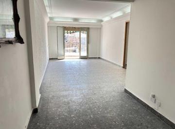Departamento · 94m² · 3 Ambientes · Venta Semipiso 3 Ambientes Barracas Luminoso