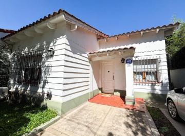 Casa · 131m² · 3 Ambientes · 2 Cocheras · Venta Casa 3 Amb Reciclada a Nueva - Castelar Norte