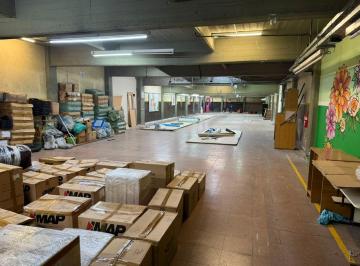 Oficina comercial · 1500m² · 2 Cocheras · Alquiler Comercial Galpón Depósito Taller Oficina