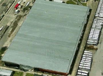 Bodega-Galpón · 4250m² · Alquiler de Galpon Puente Lanoria Gran Ubicación