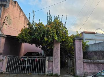 Casa · 110m² · 3 Ambientes · Venta Casa 3 Amb Ramos Mejia a Refaccionar