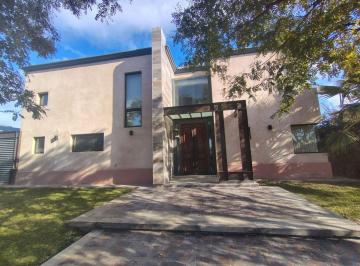 Casa · 270m² · 12 Ambientes · 2 Cocheras · Casa Liceo II