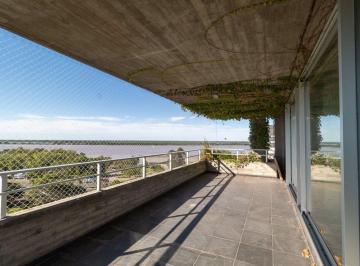 Departamento · 107m² · 4 Ambientes · 1 Cochera · Departamento Venta Arroyito 3 Dorm. Cochera