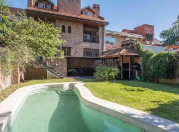 Casa · 383m² · 8 Ambientes · 2 Cocheras · Venta Casa 8 Ambientes Florida, Vicente Lopez.