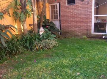 Casa · 100m² · 4 Ambientes · 1 Cochera · Venta Casa o Terreno Apto Inversor